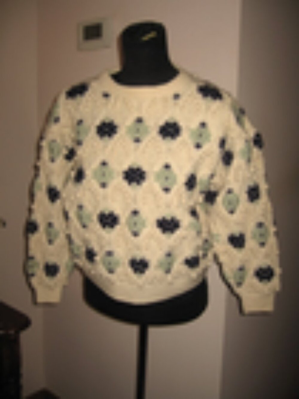 SPUR Vintage Cable Knit Cream cropped Sweater Wool Chunky Felted Pullover size S